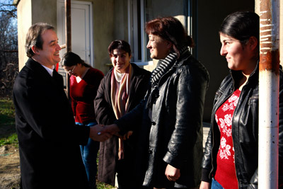 Yannick Glemarec visits Georgia_Dec2015_Tirdznisi village_400x267