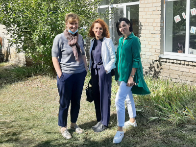 UN Women team visiting a Women’s Hub in Schastlyve village set-up by a women’s self-help group supported under the first phase of the project. Pictured (from left): Erika Kvapilova, Country Representative for UN Women Ukraine; Svitlana Zakrynytska, Project Manager; and Anastasiia Kalashnyk, Project Specialist for Zaporizhzhia. Photo: Felicia Dahlquist