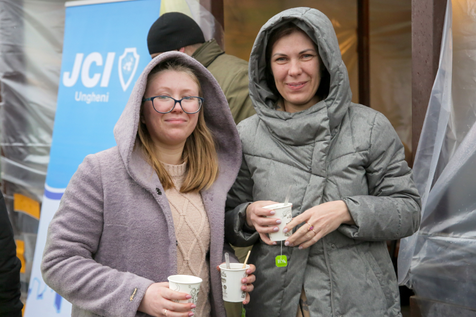 Ludmila (right) fled Odessa, Ukraine, with her daughter Polina (left) to seek a safe haven in neighbouring countries. Photo: UN Women Moldova/Vitalie Hotnogu 