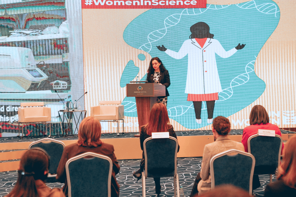 President Osmani opened the event and encouraged the young women participants to believe in their abilities to transform their community and society. Photo: UN Women Kosovo
