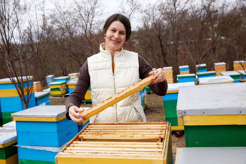 Cristina Bacaliuc, a beekeeper from Andrușul de Jos, Cahul. Photo: UN Women Moldova