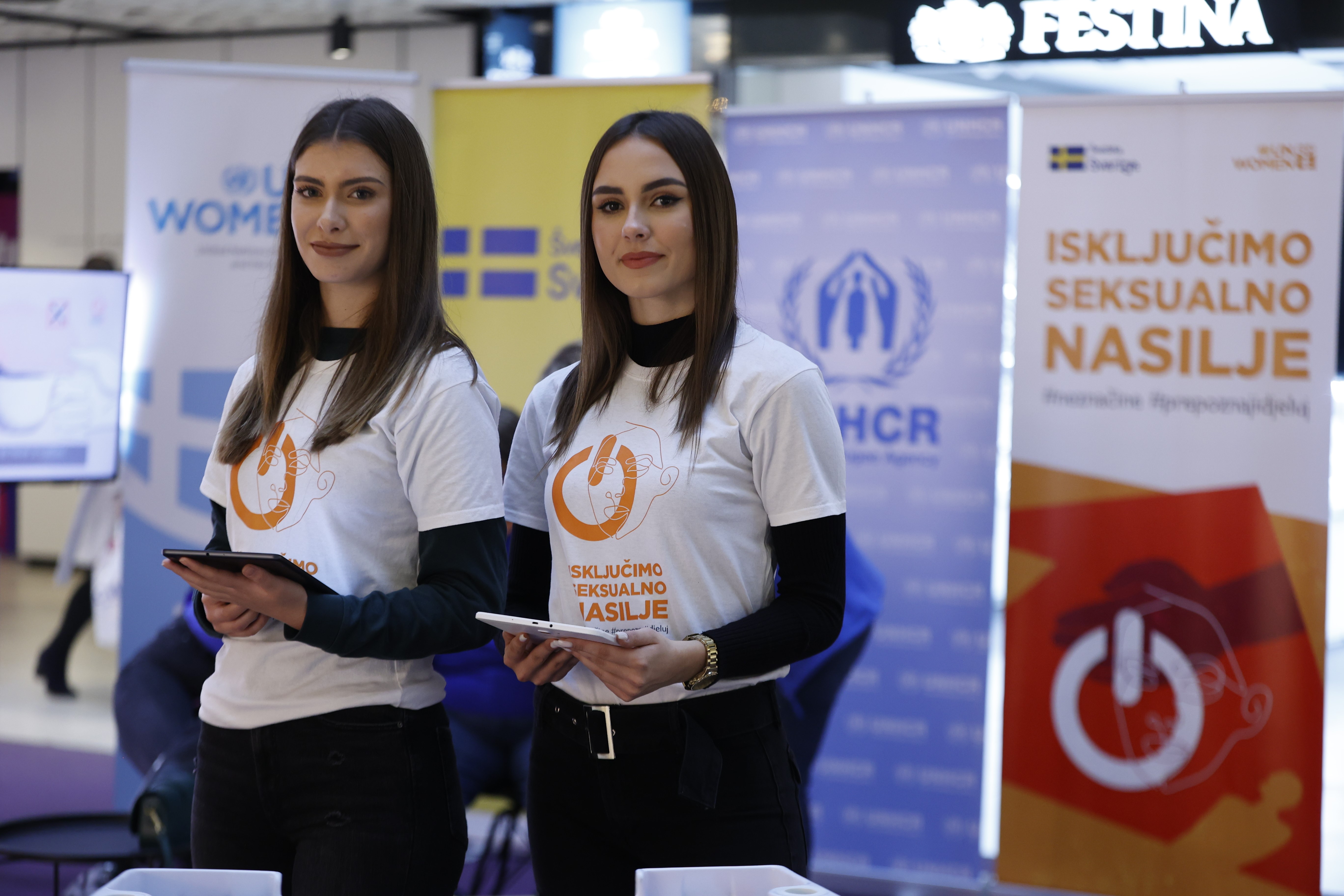 Info corner on sexual violence in SCC shopping mall in Sarajevo, Bosnia and Herzegovina, during 16 Days of Activism. Photo: UN Women/Hazim Aljovic
