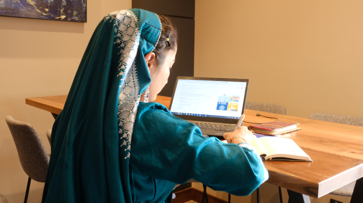 Adapting to a new life away from home, Afghan girls rediscover new ways and opportunities. Photo: UN Women Kazakhstan/Zarina Assanova