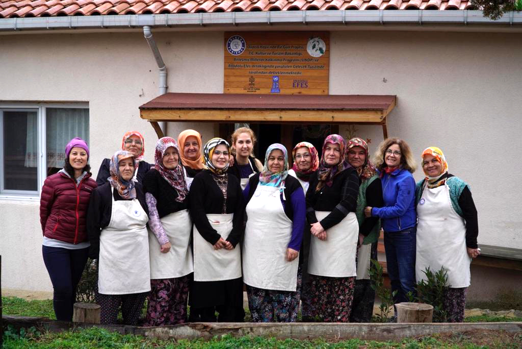 Members of Ovacık Village Women’s Seed Association in Istanbul, Türkiye. 