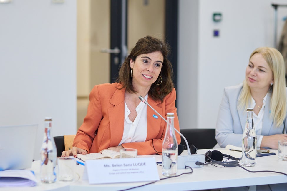 Belén Sanz Luque, UN Women’s Regional Director for Europe and Central Asia, during discussions with civil society organizations and local authorities. 