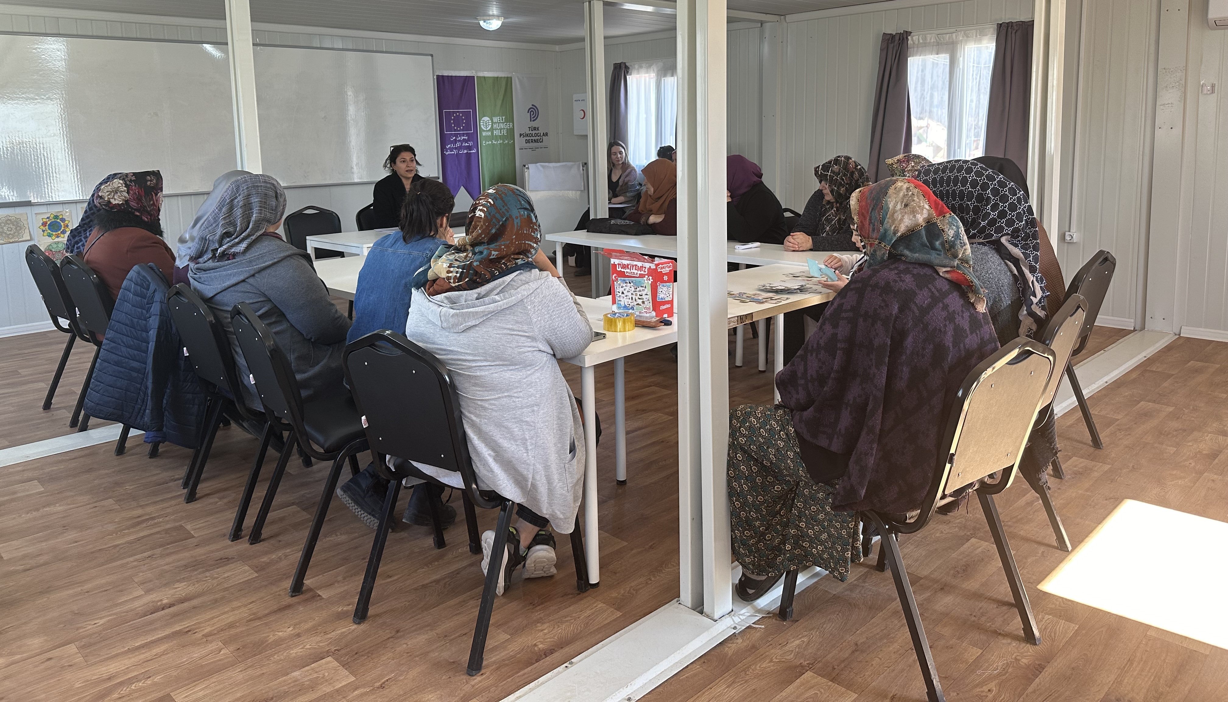 Women living in the container city in Malatya are at an informative session. Photo: UN Women / Ebru Demirel