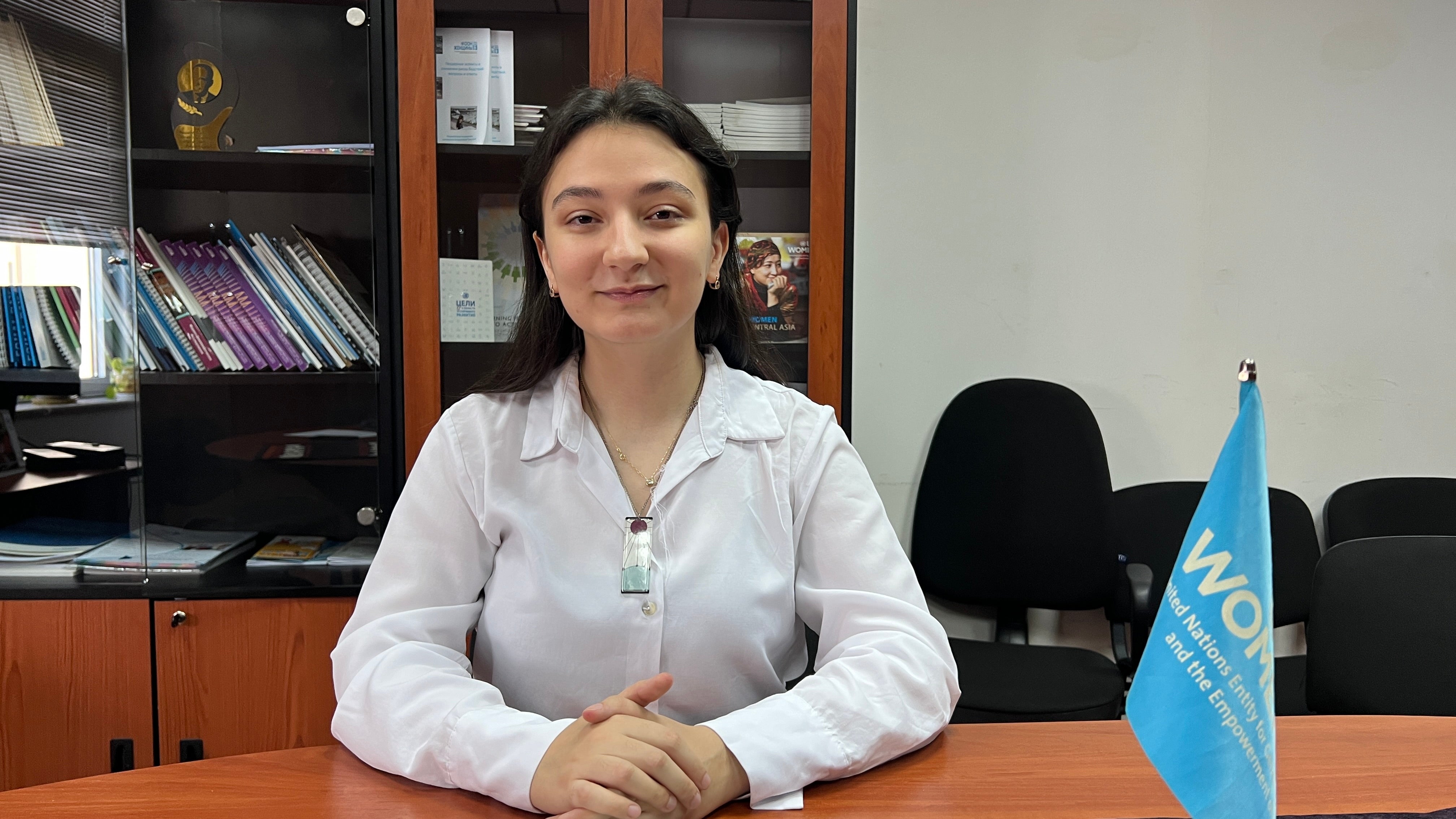 Oliya Rakhmatova is one of Tajikistan's most talented young IT specialists, working to make IT and programming knowledge accessible to young girls and empowering them through education in the tech sector. Photo: UN Women