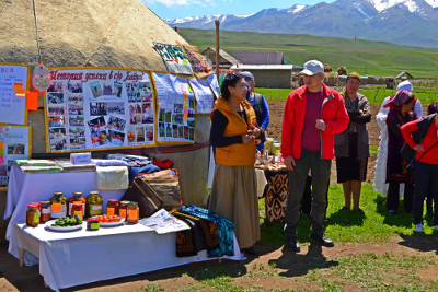 Representatives of the Executive Boards of UN agencies make a field visit to Baizak village in Naryn to see the results of the Rural Women Economic Empowerment project on the ground.  Photo: UNCT Kyrgyzstan