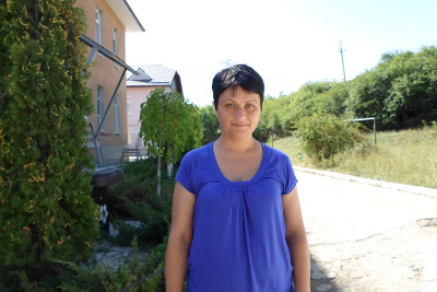 Married three times, Rodica Carpenco was subject to violence in each marriage. A women’s centre in Drochia helped her stop the circle of violence. She now lives with her children and works as a positive champion who helps other women start a new life. Photo: UN Women/Marina Vatav