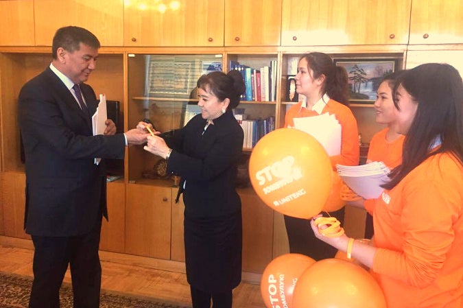 Ainuru Altybaeva, Member of the Kyrgyz Parliament, calling the deputies of the parliament of the Kyrgyz Republic for active engagement in the 16 days campaign to end violence against women and girls. Photo: UN Women Kyrgyzstan/Meriza Emilbekova