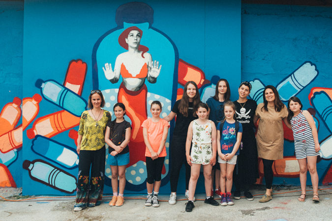 A group of girls headed by famous Serbian street artist TKV have painted a mural on gender equality and circular economy. UN Women/Marija Piroski
