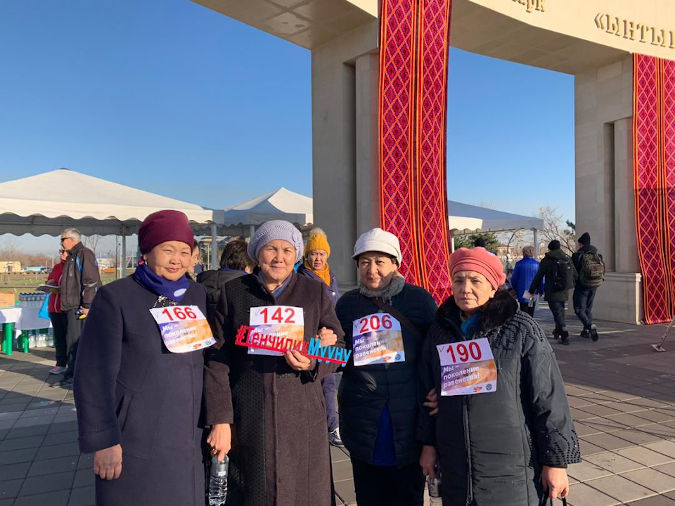 Regional activists came to Bishkek to express their support to 16 Days campaign. Photo: UN Women Co in Kyrgyzstan 