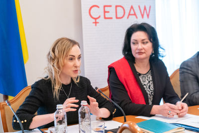 Iryna Suslova (left) and Anastasia Divinskaya (right) emphasize the importance of accounting for the gender aspects in the development of the new Strategy. Photos: UN Women/Volodymyr Shuvayev 