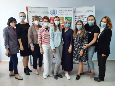 UN Women Ukraine team is meeting the representatives of local women NGO, members of the IDPs Council in Zaporizhzhia region. Photo credit: Felicia Dahlquist