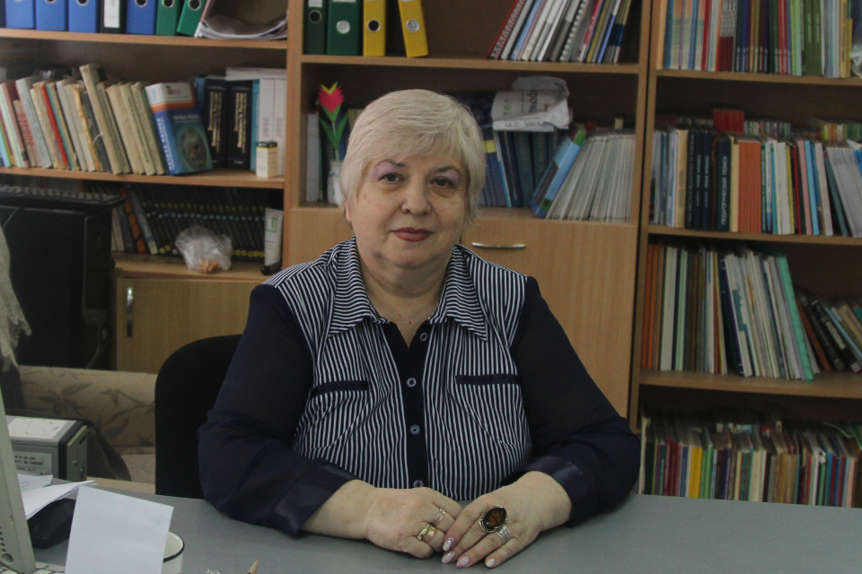 Elizaveta Shapovalova is a teacher and Deputy Director for Scientific and Methodological Work at Secondary School #62, in Bishkek. Photo: UN Women  