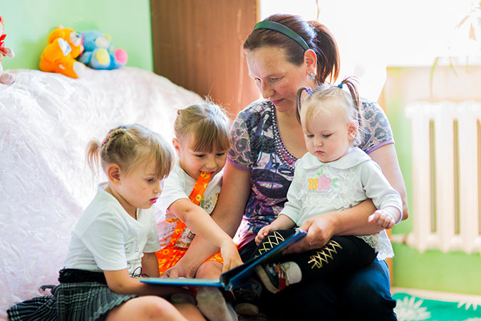 Marina and her children in the My Home Crisis Centre in Temirtau, Kazakhstan. Photo: UN Women Kazakhstan Multi-Country Office