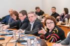 Roma human rights experts discuss the progress of the implementation of Roma Strategy in Ukraine. Photo: UN Women/Volodymyr Shuvayev