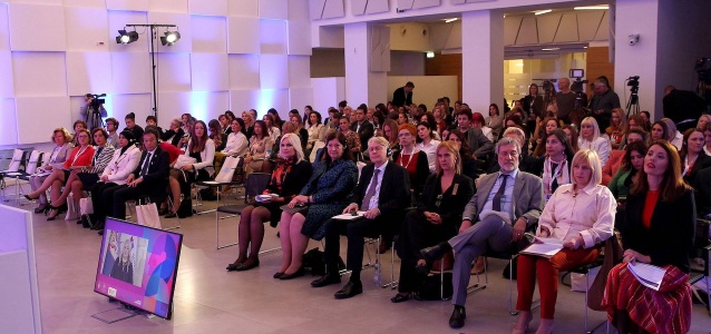 https://eca.unwomen.org/en/stories/feature-story/2022/10/women-entrepreneurs-connect-create-and-accelerate-their-businesses-in-serbia