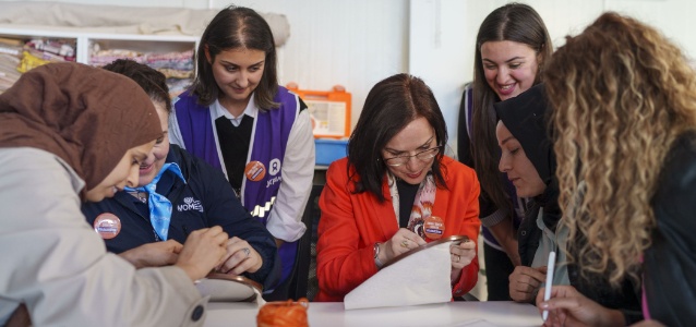 Asya Varbanova, UN Women Türkiye Country Director is embroidering with women at the Women’s Empowerment Hub in Hatay, Türkiye. 